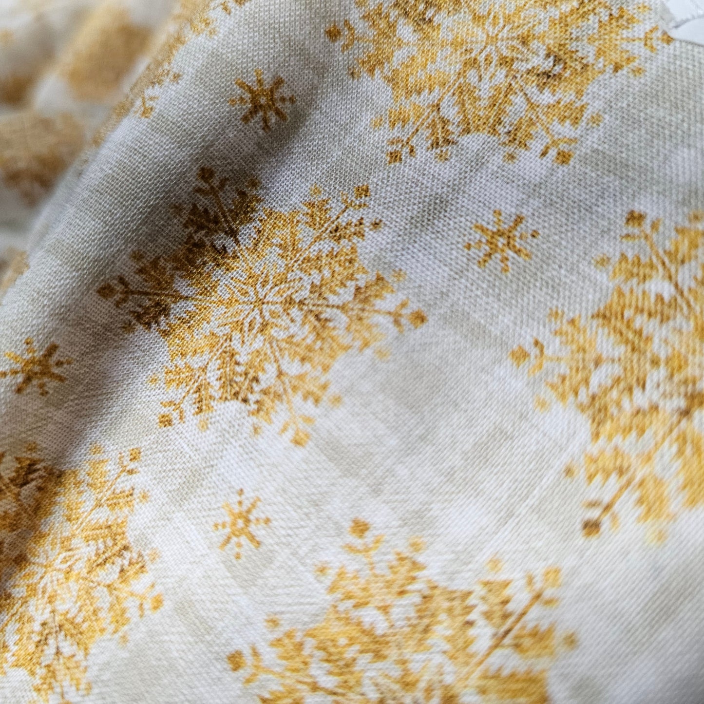 Golden snowflakes
