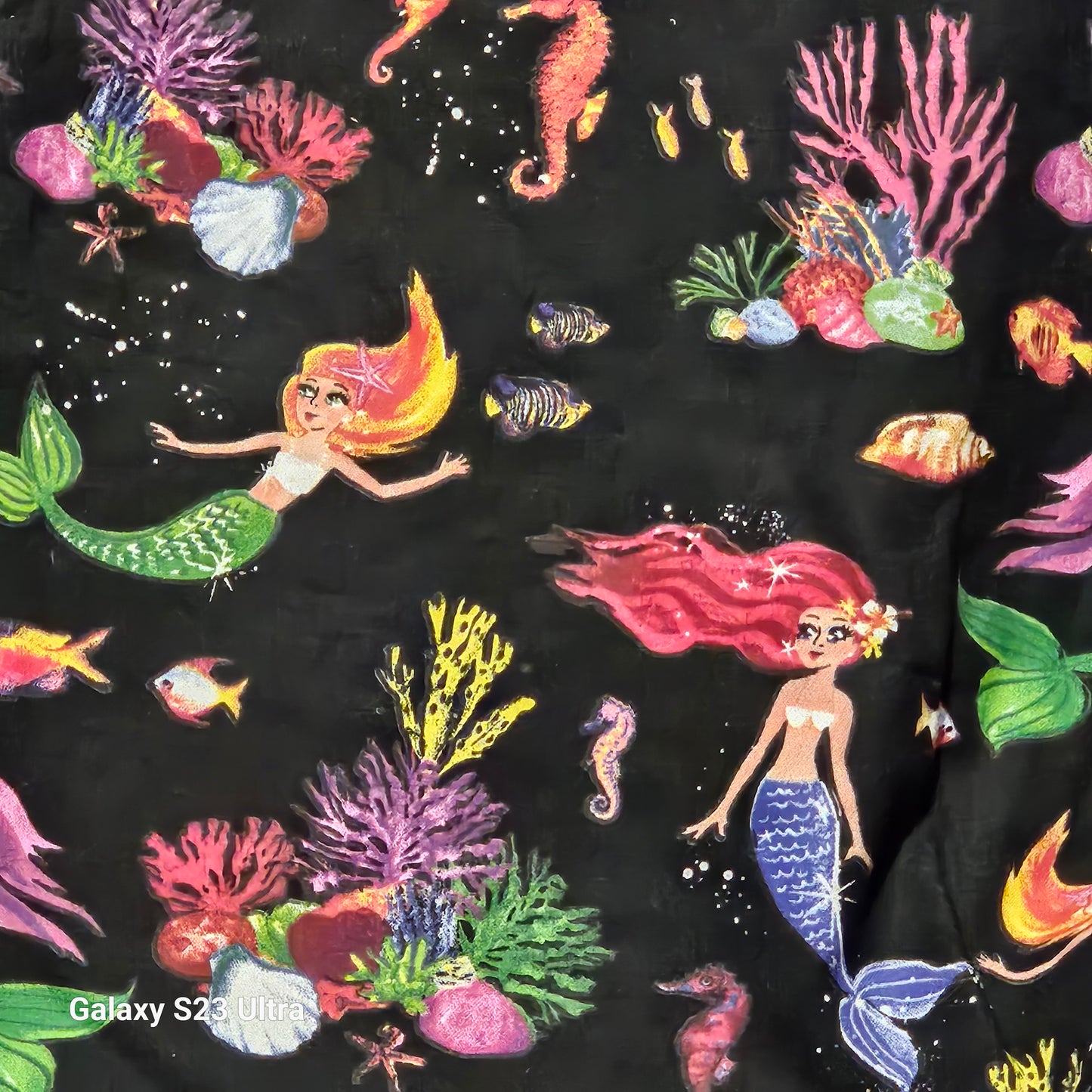 Mermaids🧜‍♀️ swimming
