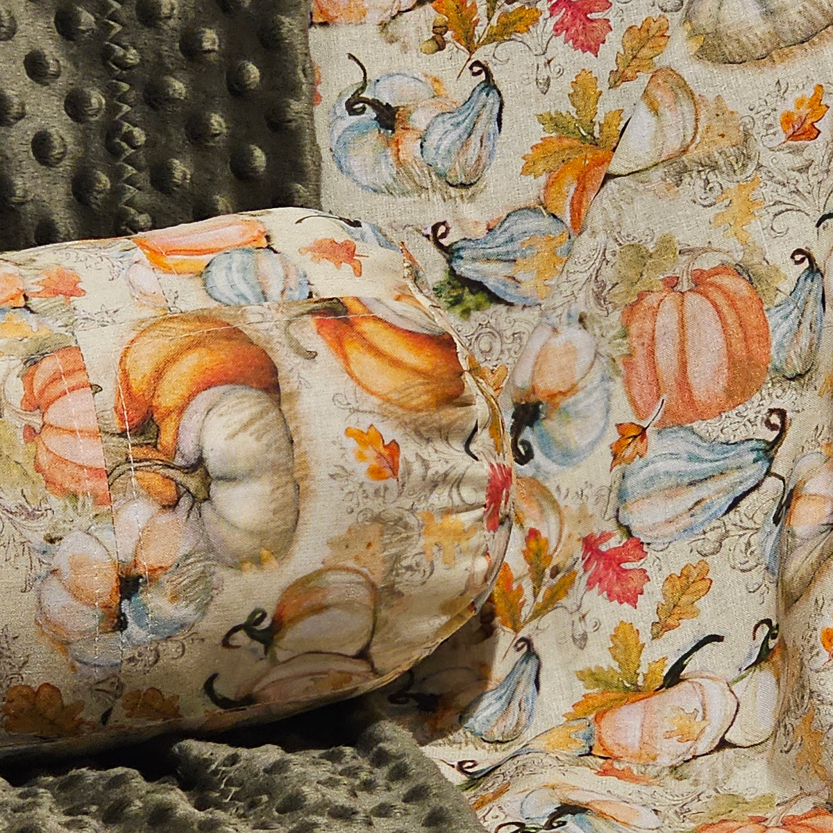 Lots of Gourds with pillow